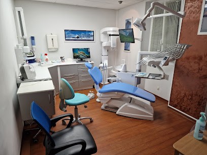 Falco Anthony, Dentiste à Saint-Étienne-de-Tinée