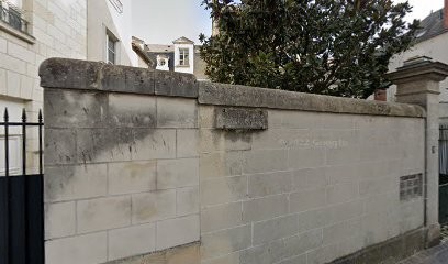 Dr Eric SALLES : Dentiste Tours, Dentiste à Tours