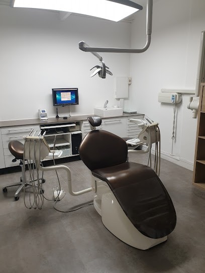 Dr Justine Aubigny - Chirurgien-dentiste, Dentiste à Chantilly