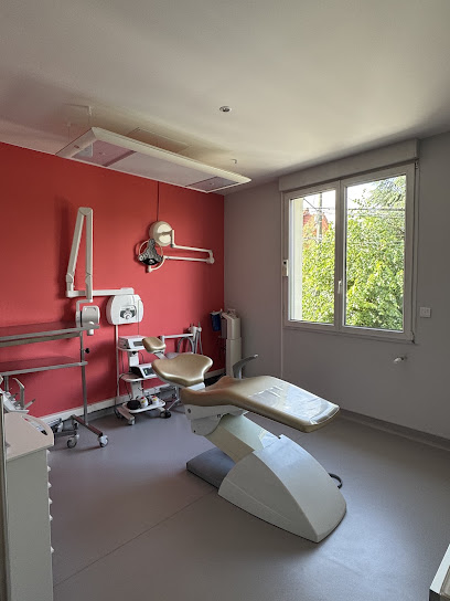 Dr Céline Bui, Dentiste à Gagny