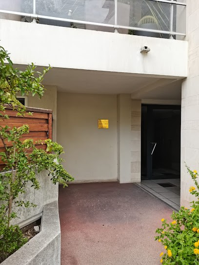 Dr Paul Daniel PIRJAN, Dentiste à Marseille 08