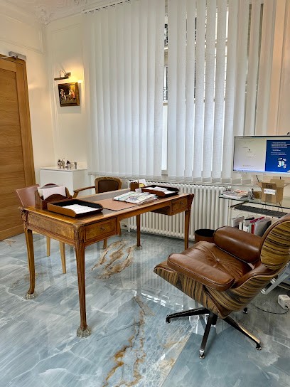 Dr. Chouraki Marc, Dentiste à Paris 08