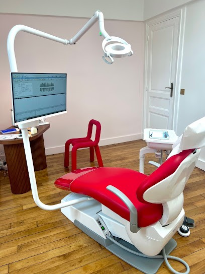 Dr Léonie MAUJEAN, Dentiste à Paris 16