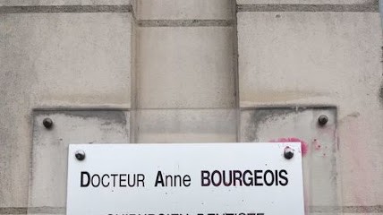 Dr. Anne Bourgeois, Dentiste à Lille