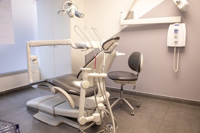 Centre De Santé Dentaire Guy Môquet Marcadet, Dentiste à Paris 18