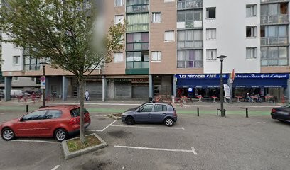 Sofia Ayuso Casado, Dentiste au Havre