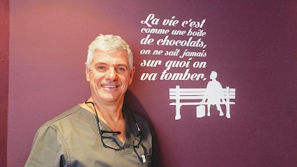 Cabinet dentaire du sourire - Max Cordelette, Dentiste à Lille