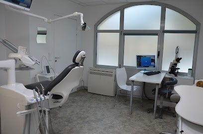 Dr Joubeaux Cyrille, Dentiste au Port-Marly