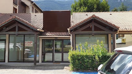 Cabinet Dentaire Dr Amphonesinh, Dentiste au Touvet