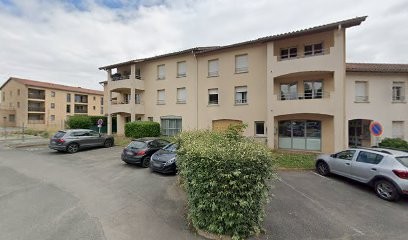 Bounaas Fatiha, Dentiste à Porte des Pierres Dorées