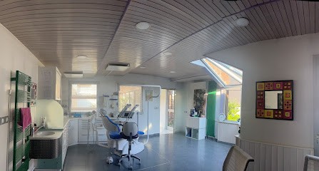 Dr.Virgil Gurau, Dentiste à Darnétal