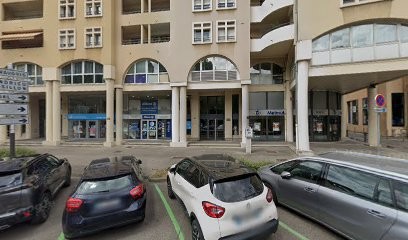 Gerard Prost, Dentiste à Vienne