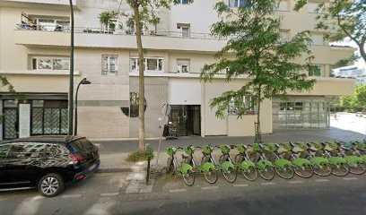 Merchak Merchak, Dentiste à Paris 15