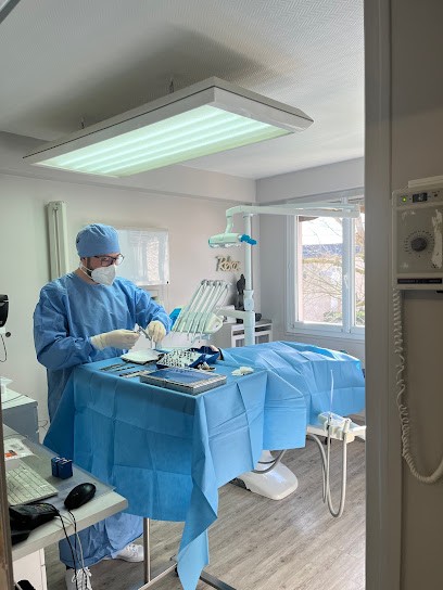 Françoise Lustman - Montjoie Dentaire, Dentiste à Saint-Denis