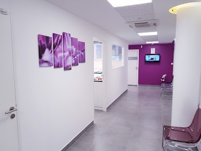 Medical-Dental Center Dentora, Dentiste à Saint-Denis