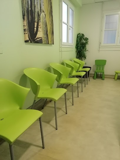 Chevalier Eric / Chanavat Bastien / Fahli Mehdi, Dentiste à Feyzin