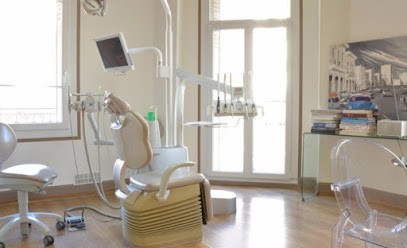 Docteur Christophe Mari, Dentiste à Toulon