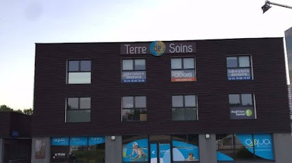 Eva PEREYRON, Dentiste à Challes-les-Eaux