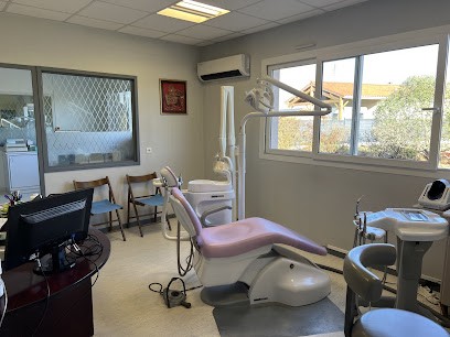 Philippe AYRAUD, Dentiste à Giroussens