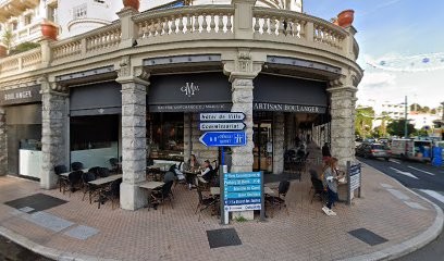 Dr Media Ossareh Maddah, Dentiste à Menton