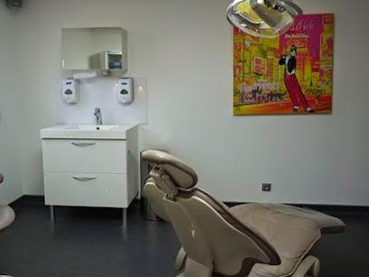 Dr Romain Dennetière - Dentiste, Dentiste à Fontaines-sur-Saône