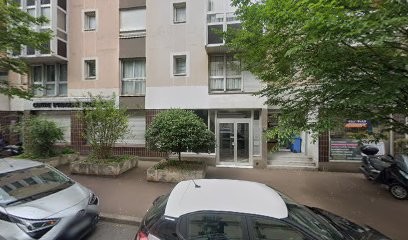 Besnainou Brigitte, Dentiste à Issy-les-Moulineaux