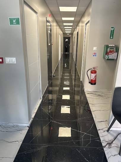 Centre Dentaire Infinidents, Dentiste à Lormont