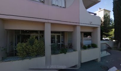 Cohen Gilbert Remplacé par le Dr Lucchini Eve, Dentiste à Aubagne