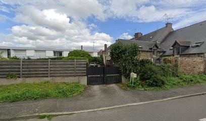 Quemard Solen, Dentiste à Yffiniac