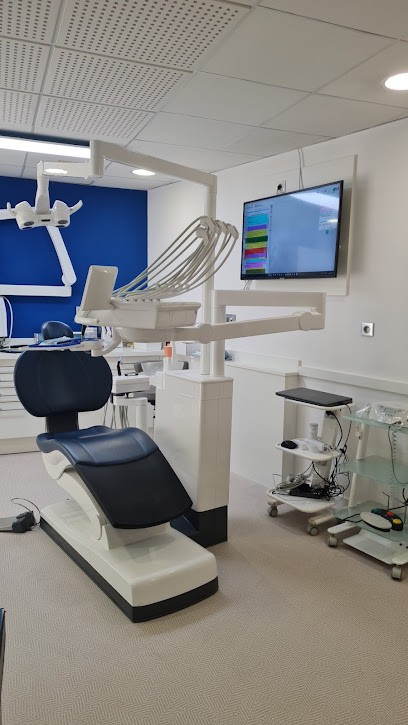 DOCTEUR BOTAN ALEXANDRU, Dentiste à Villers-le-Lac