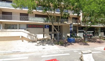 Rolland Michel, Dentiste à Garches