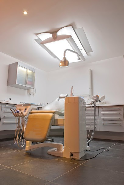 Pichon Jean-François, Dentiste à Dunkerque