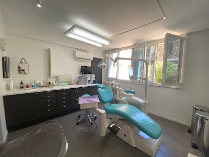 Docteur Lelia MERIA Dentiste, Dentiste à Marseille 08