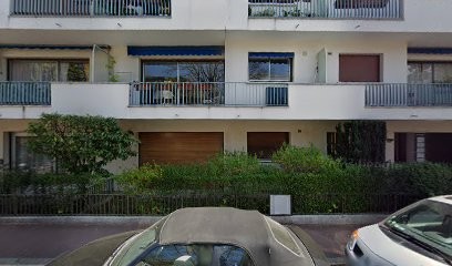 Dr Cristian Carstea, Dentiste au Vésinet