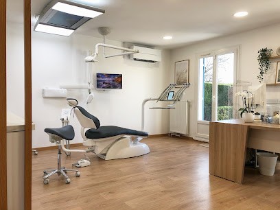 Dr Besson Marion Cabinet Dentaire Dentiste Mennecy Levitt, Dentiste à Mennecy