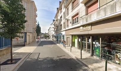 Ochoa Julio, Dentiste à Orléans