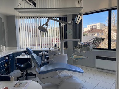 Dr Michalet Annie, Dentiste à Mérignac