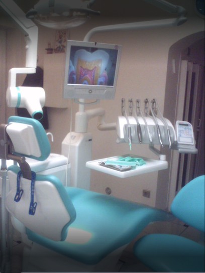 Dr Marjorie BLOCH, chirurgien-dentiste conventionnée, Dentiste à Paris 08