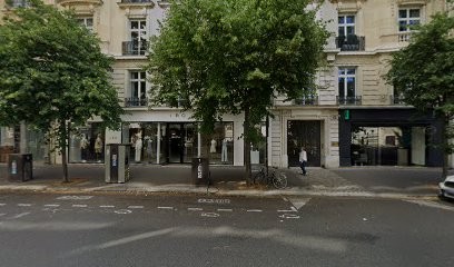 45 Vh Scm, Dentiste à Paris 16