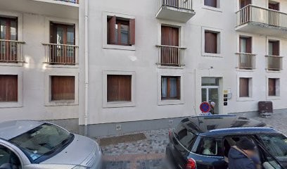 Adochitei Nina, Dentiste à Châteauroux