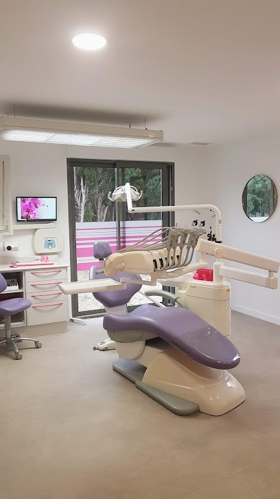 Dr Roux Batier Cécile, Dentiste à Salses-le-Château