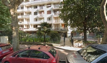 Modjallal andré, Dentiste à Issy-les-Moulineaux