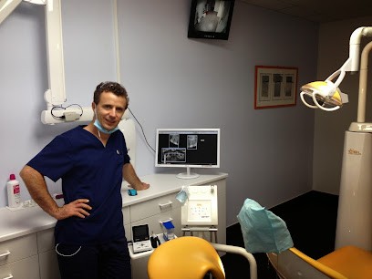 Docteur Julien LAURENTI, Dentiste à Aubagne