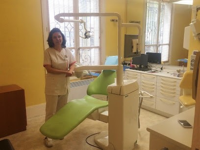Dr Mana Pouymand, Dentiste à Paris 16