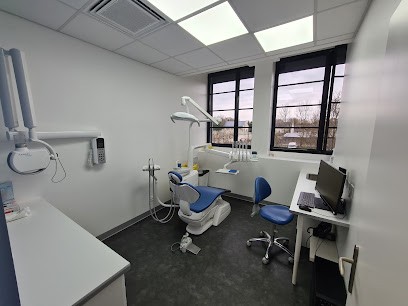 Docteur CRIVEI Dentiste, Dentiste à Issoudun