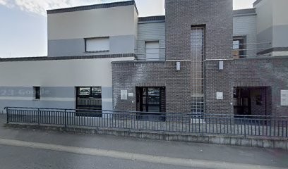 Clinique Dentaire Ghienne Lacluyse à Solesmes, Dentiste à Solesmes