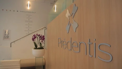 Dr Francesco Silvagni Dentiste à Paris 08