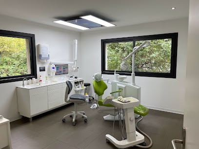 CAZENAVE Jerome, Dentiste au Beausset