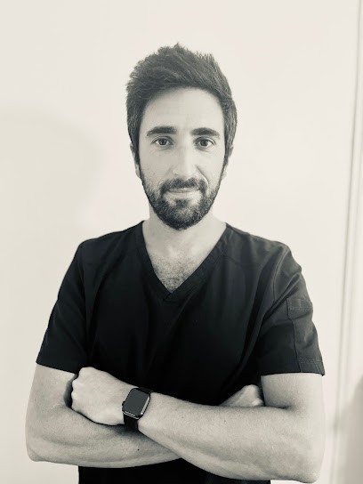 Dr Rémy Ouazana : Dentisterie esthétique et adhésive, Dentiste à Paris 16
