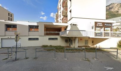 Cabinet dentaire du 159eme FABREGAT LABAUNE LETZELTER BERTHE, Dentiste à Briançon